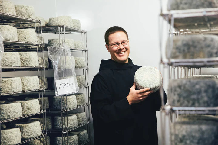 SMOKED FONTINA CHEESE | LACTOSE FREE | ABBAYE ST-BENOÎT-DU-LAC