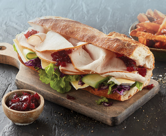 SANDWICH RÔTI DE DINDE FUMÉE +BRIE +CHUTNEY CANNEBERGES